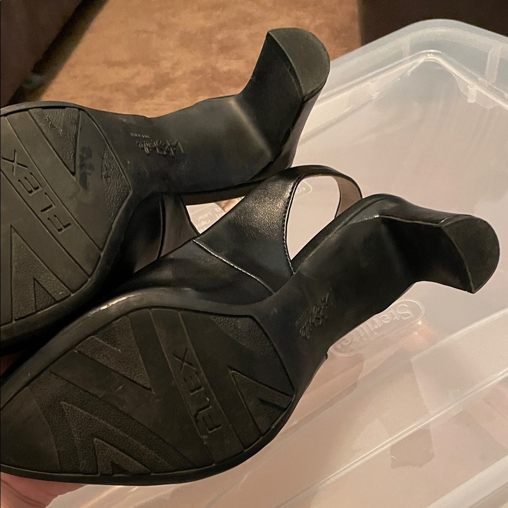 Life Stride Black Slingback Heels - Picture 3 of 3
